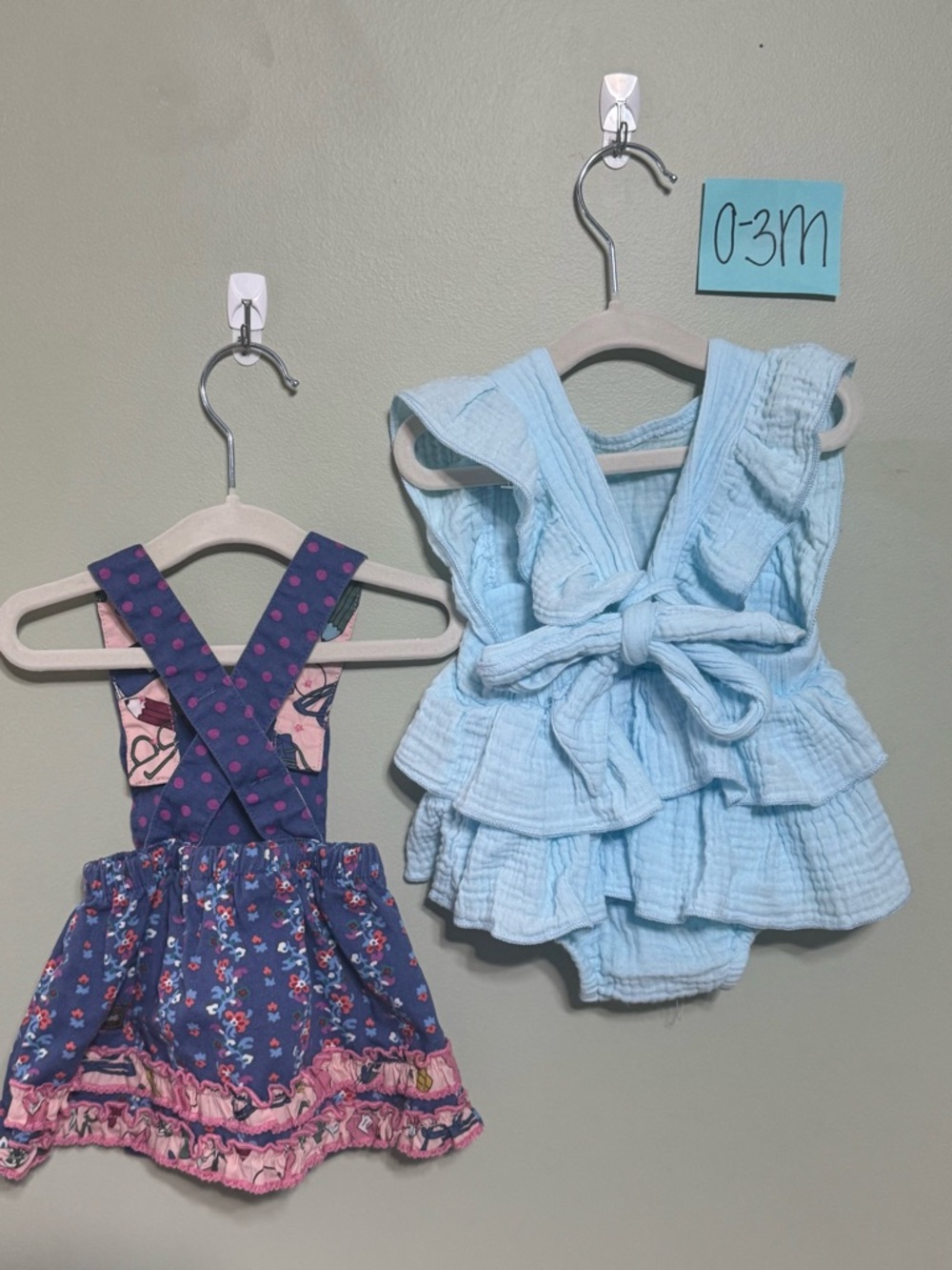 Sky Blue Baby Girl Muslin Ruffled Romper and Crisscross Tied Bow Backing, 0-3M - Picture 6 of 8